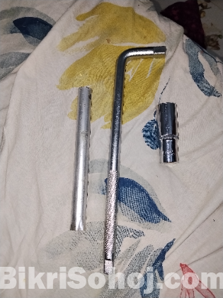 Car Wheel Opener Set